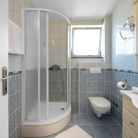 & Restaurant Barun * Szybenik