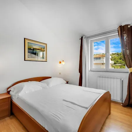 & Restaurant Barun * Szybenik