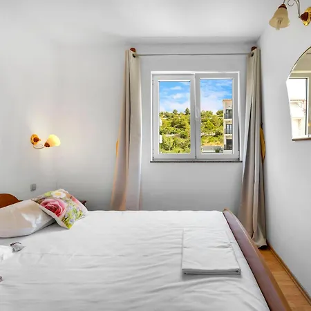 Apartament & Restaurant Barun *