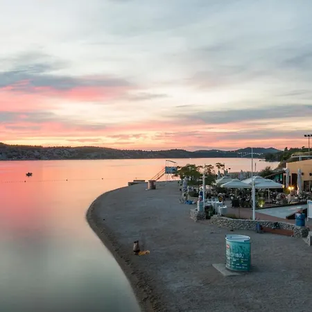 Apartamento & Restaurant Barun Šibenik