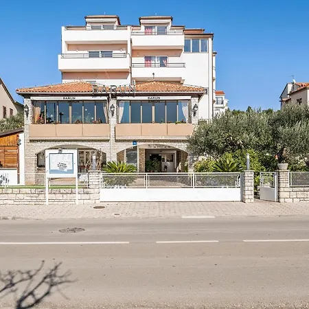 Apartamento & Restaurant Barun Šibenik