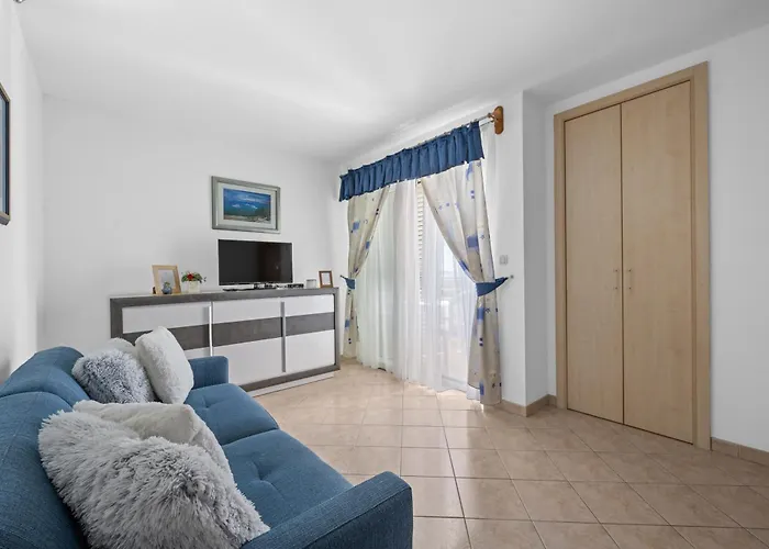 Appartement & Restaurant Barun