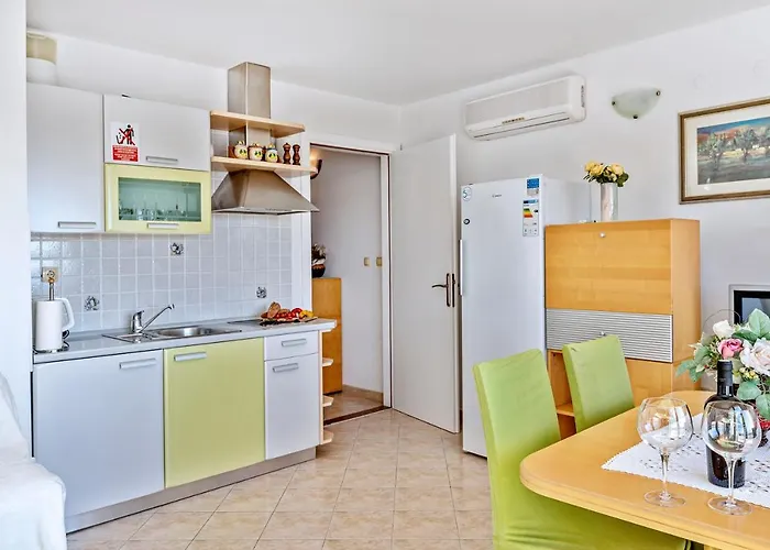 Appartement & Restaurant Barun *