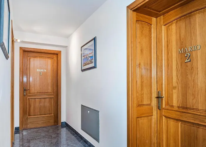 Appartement & Restaurant Barun Šibenik