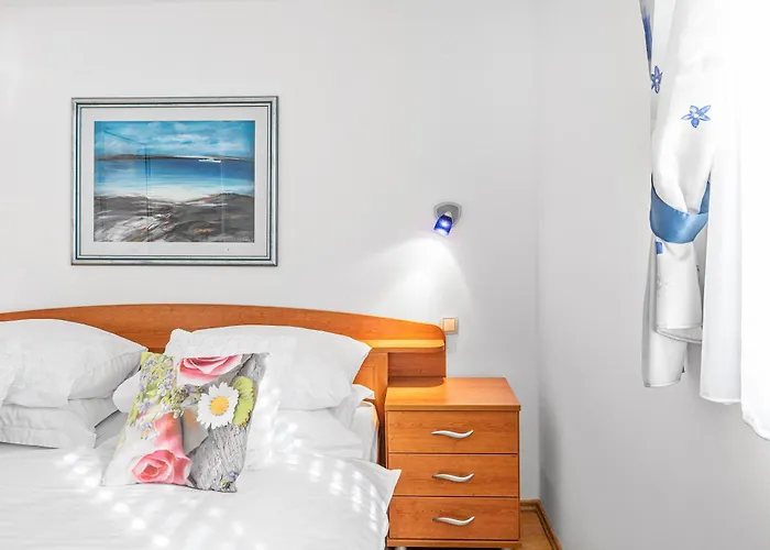 Appartement & Restaurant Barun