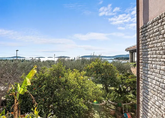 & Restaurant Barun * Šibenik